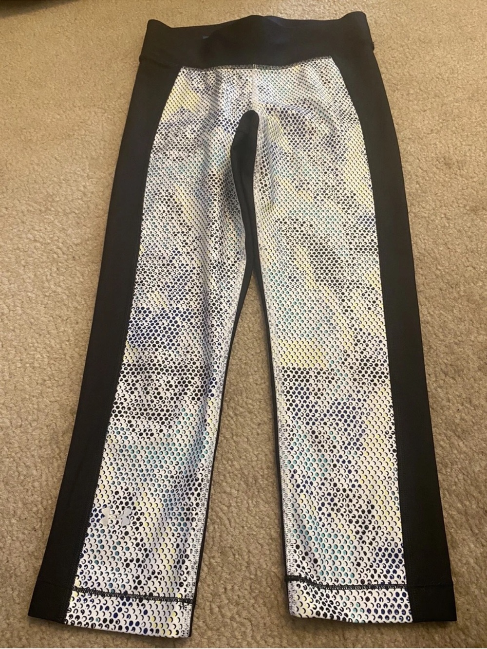 under armour size small compression pants
